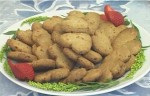 Salgadinhos para o lanche da tarde para mamãe e papai: biscoitos de amêndoa e saborosas tortas douradas e crocantes