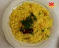 Curry traditionnel pakistanais de gombos et d’oignons aux tomates (en ourdou)